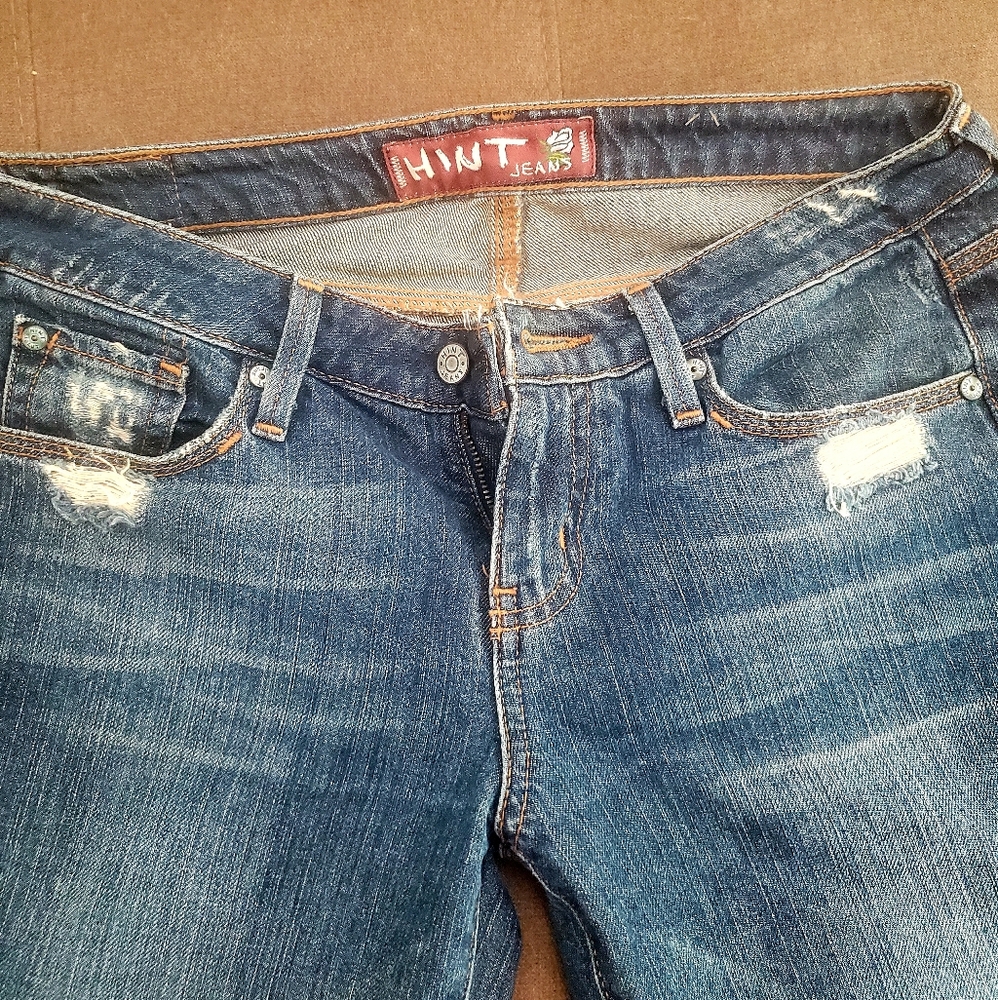 Embroidered Pocket Jeans by HINT - Picture 7 of 8